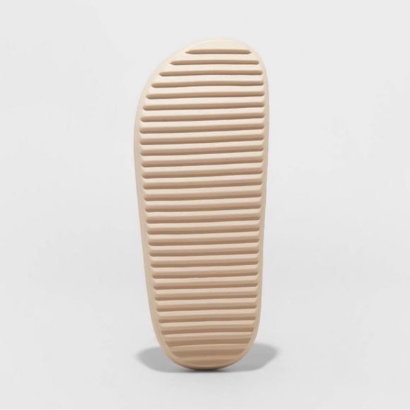 New wild fable size 9 cream slide shoes - Picture 5 of 5